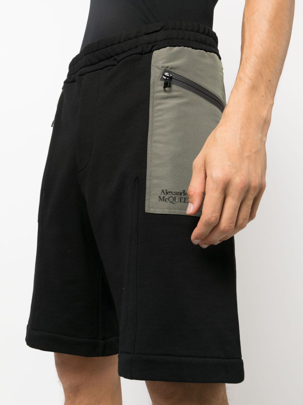 Alexander McQueen Alexander McQueen two-tone Elasticated Track Shorts