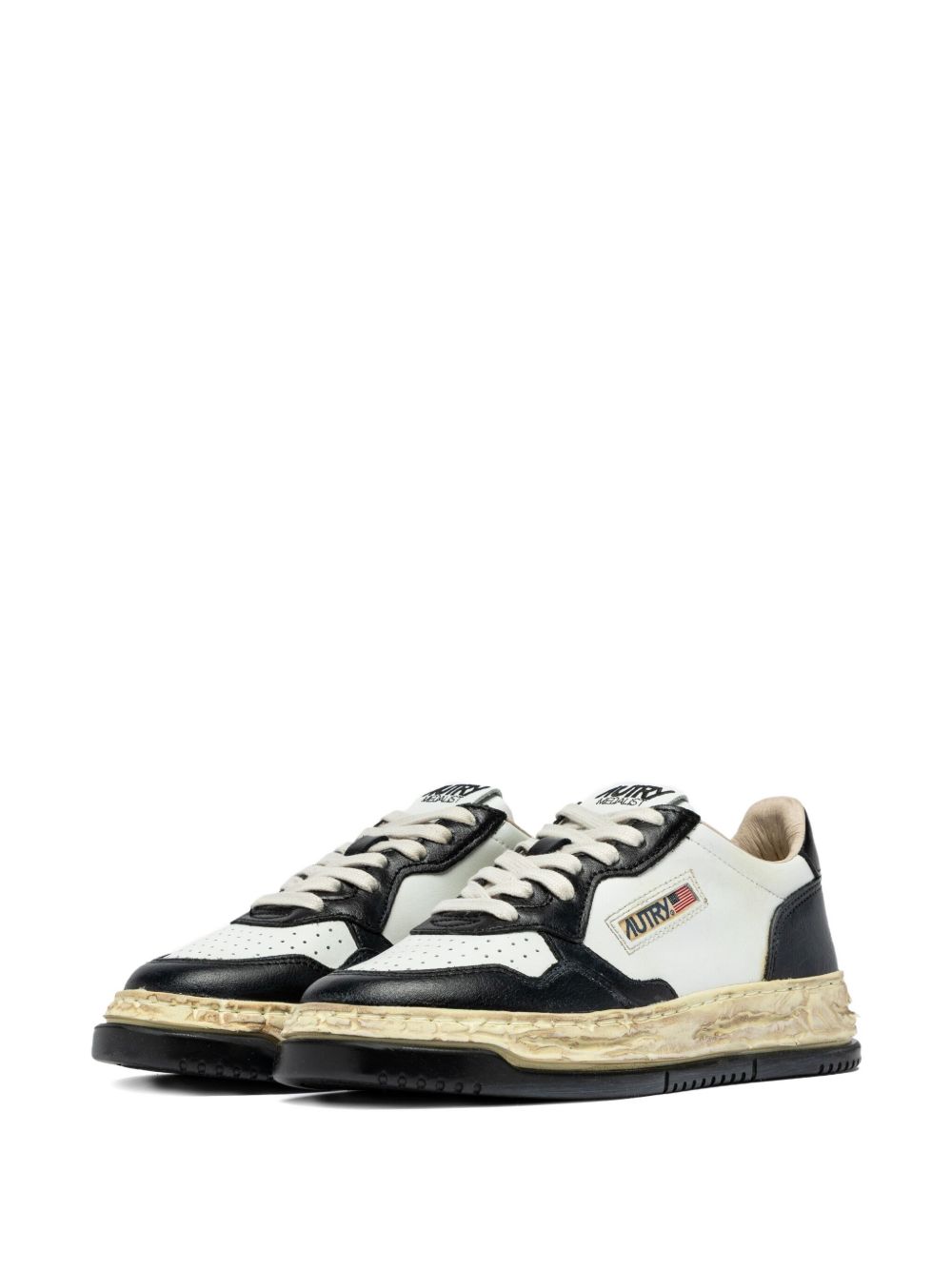 Autry X MAISON MIHARA YASUHIRO MEDALIST LOW SUPER VINTAGE SNEAKERS
