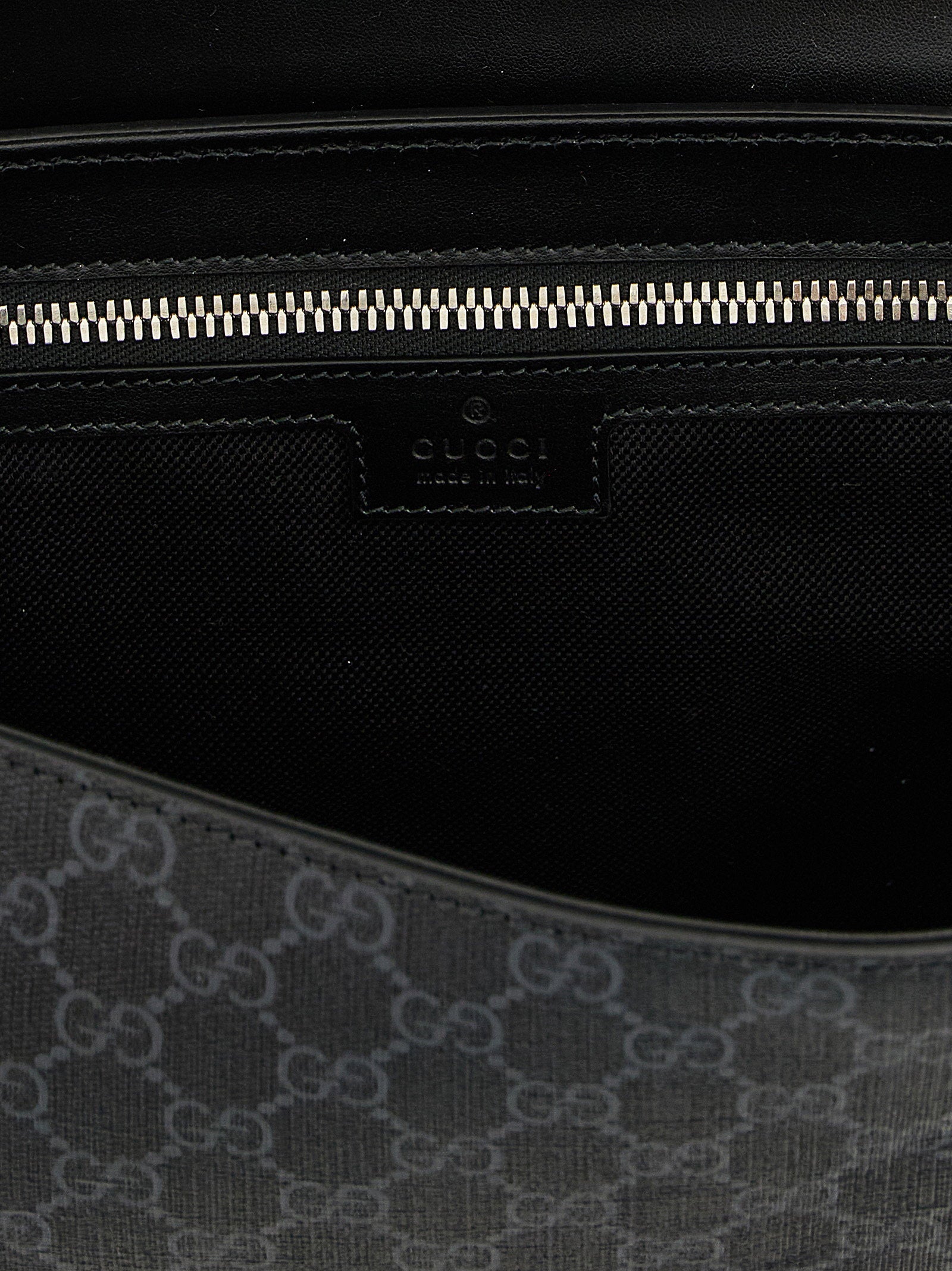 Gucci Gucci Gg Medium Crossbody Bag