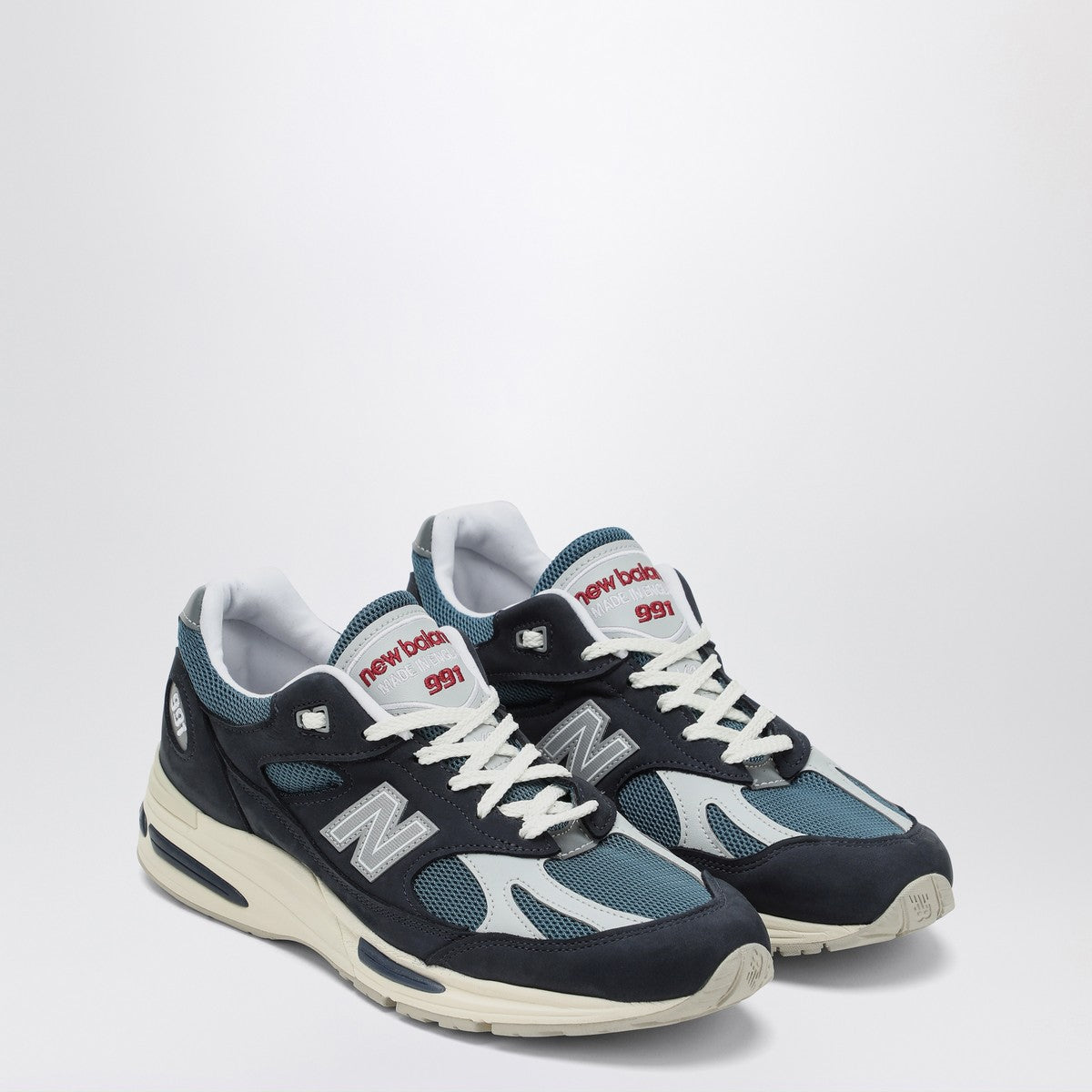 New Balance New Balance Navy blue/white sneaker Made in UK 991v2