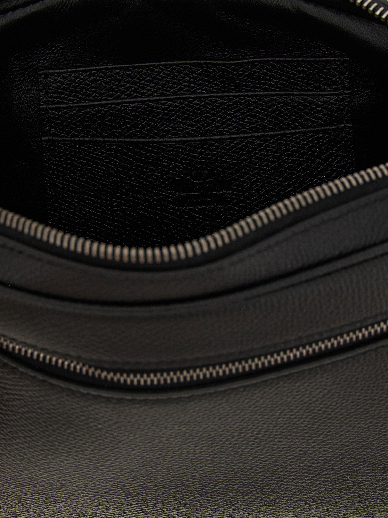 Valentino Garavani Valentino Garavani Vlogo Signature Clutch Bag