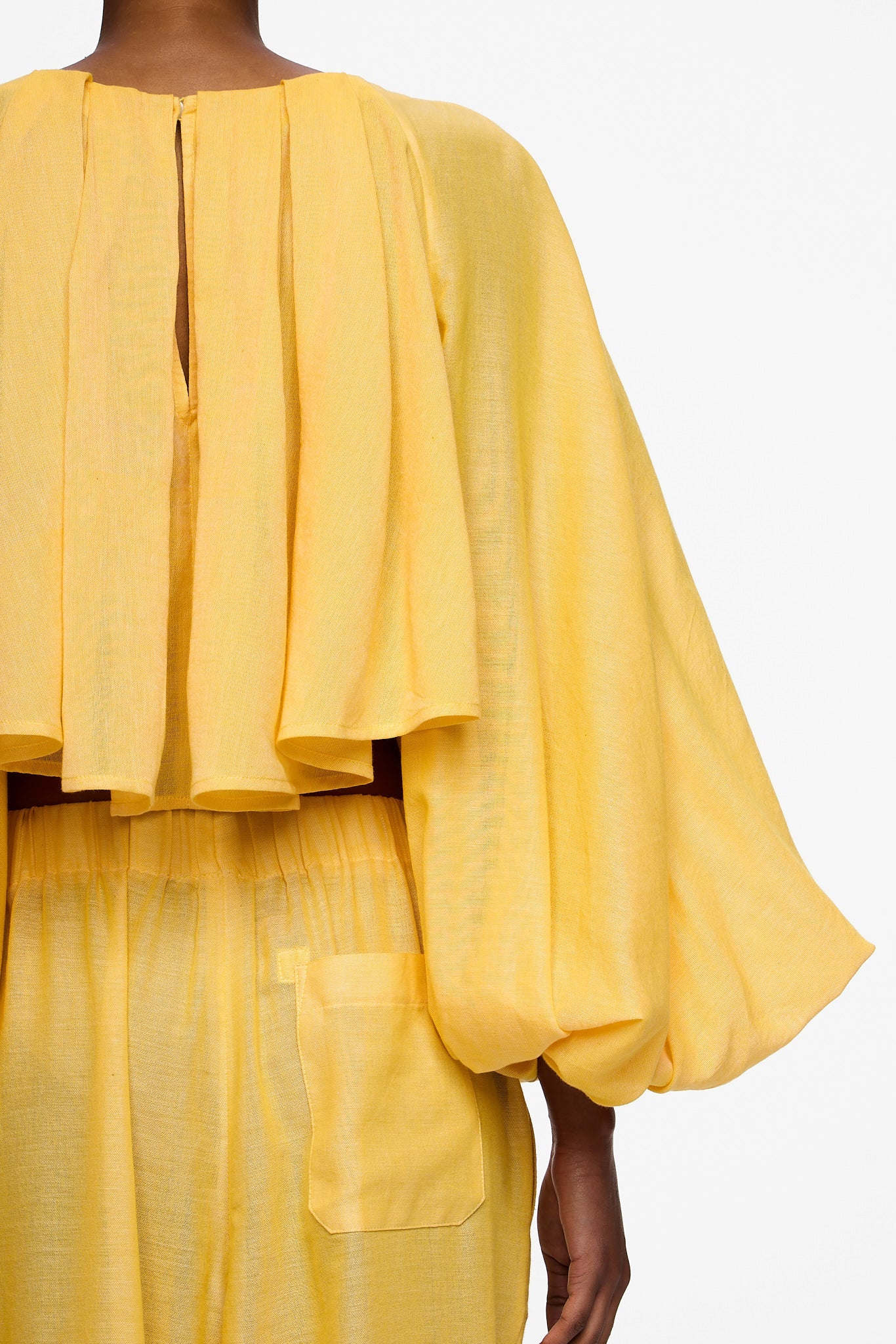 The Cropped Pleated Blouse - Canary