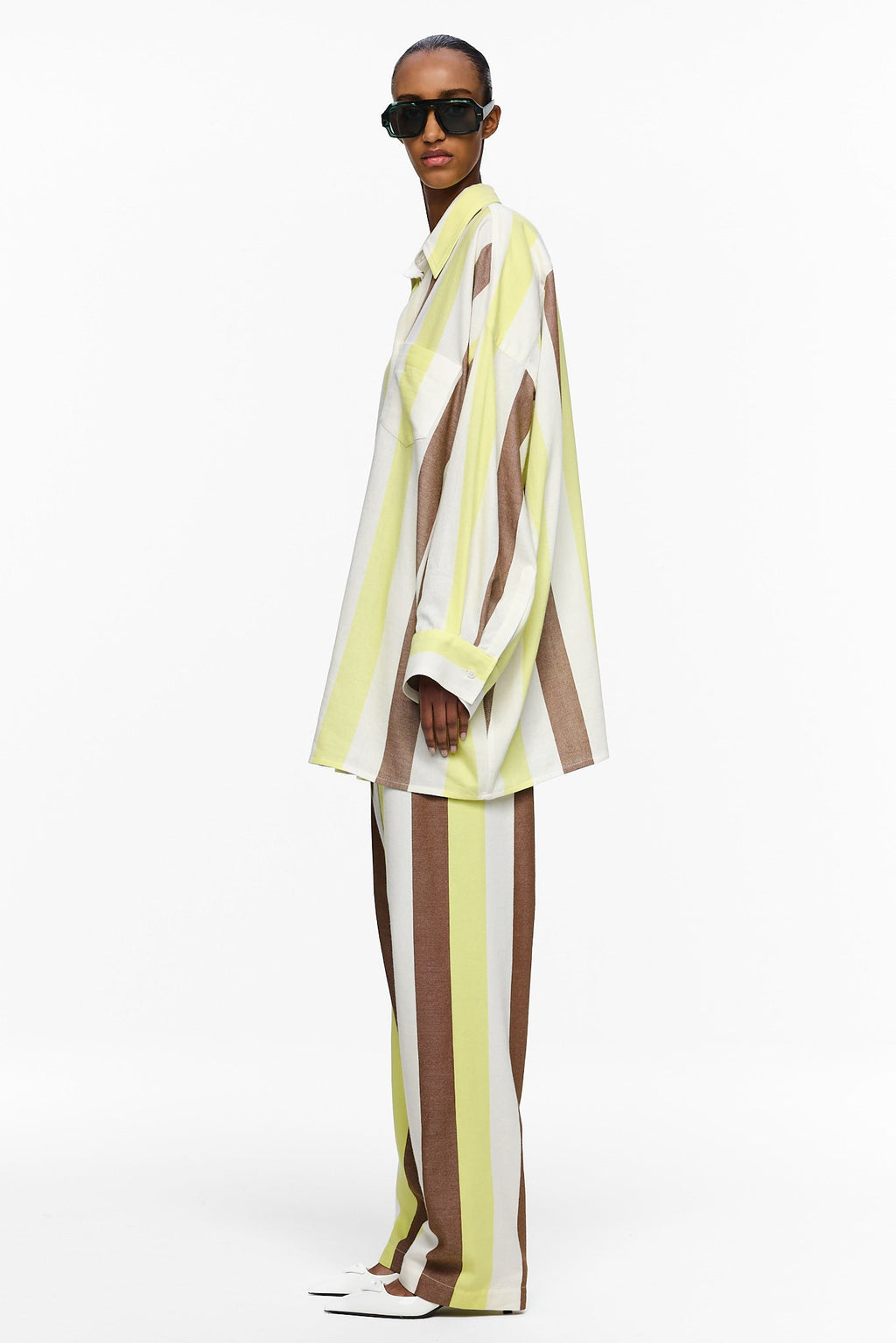 The Oversized Shirt - Stripe 19